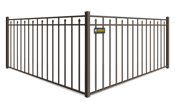 Alternating Extended Pickets aluminum fence company in Louisville, Kentucky