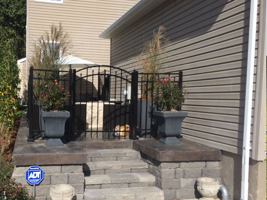 Commercial & residential fence gates in Louisville, Kentucky