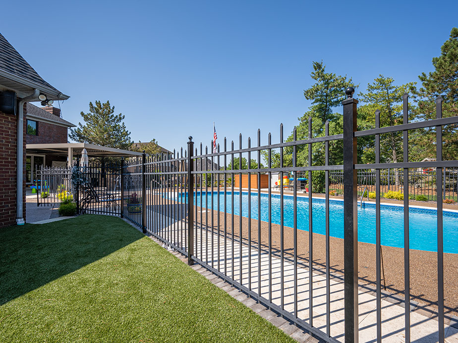 Pool Fence Example in Louisville Kentucky